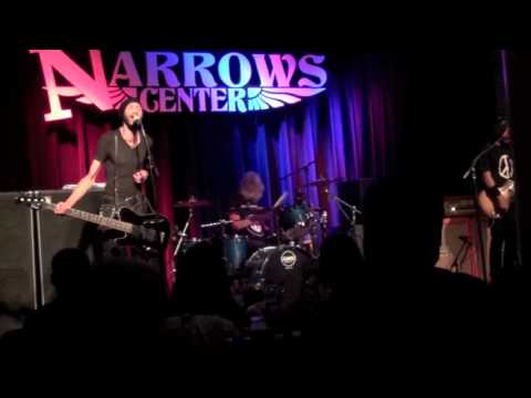 Kings X @ The Narrows Center, Fall River MA, 6-12-15, GROOVE MACHINE