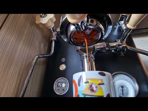 Espresso shot - G-iota DF64 VS + Lelit Bianca