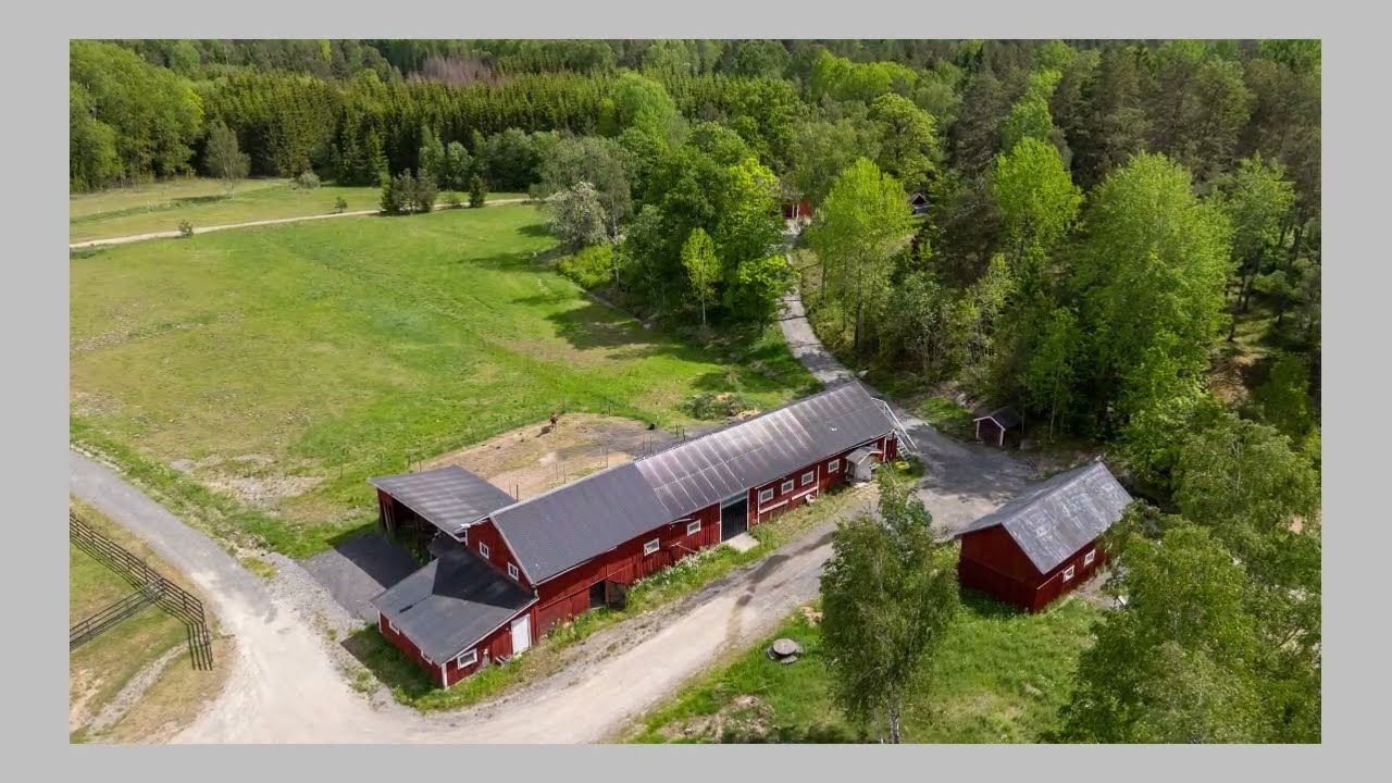 Gård/skog på Lövstaholmsvägen 37 Lövstaholm, Runsten Village Nynäshamns kommun - video