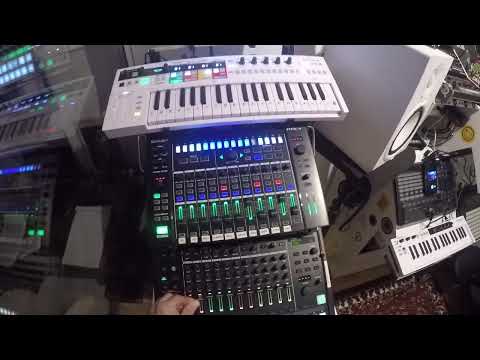 jam électro  arturia keystep pro Roland boutique                          Roland tr8s  Roland MX 1