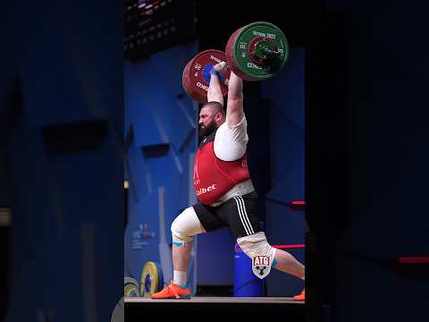 Lasha Talakhadze 🇬🇪 252kg / 555lbs C&J 🥇! #cleanandjerk  #weightlifting
