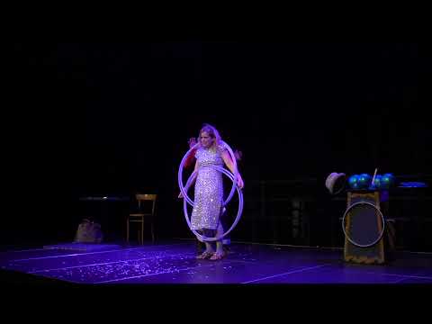 Las Cossas Nostra - Duo show with Kiki and Amelia.