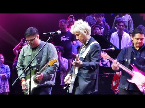 LOVETEAM by ITCHYWORMS sung By ELY BUENDIA and ITCHYWORMS at RWM #GreatestHits #RWM