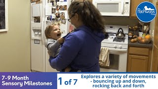 Trẻ 7 - 9 tháng: Mốc phát triển cảm giác