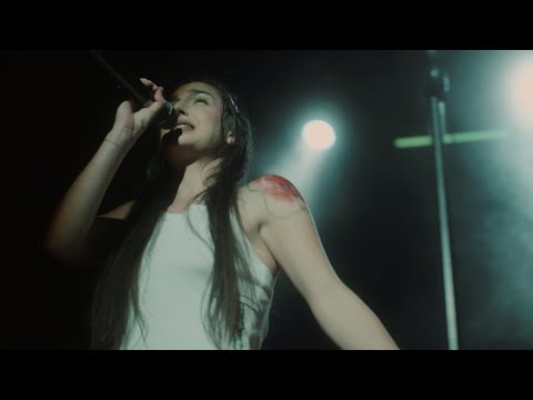 Video thumbnail for Zboară (Live)