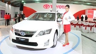 Toyota Camry Hybrid Launched In India  | Walkaround !