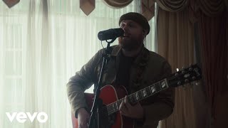 Musik-Video-Miniaturansicht zu For Those Who Can't Be Here Songtext von Tom Walker