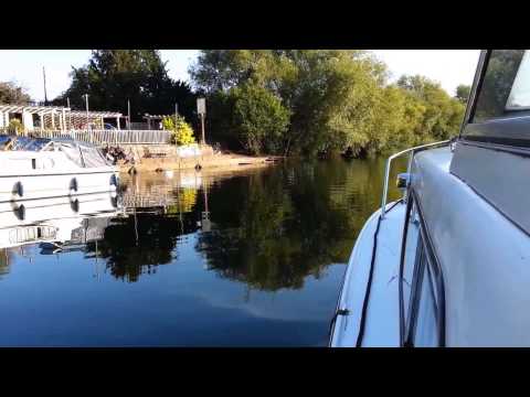 Avon cruise from Evesham to Offenham on 19-09-2015