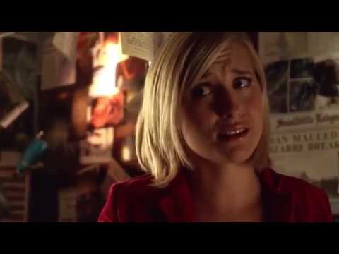 Smallville 5x03 - Clark & Chloe break into Gabriel's house