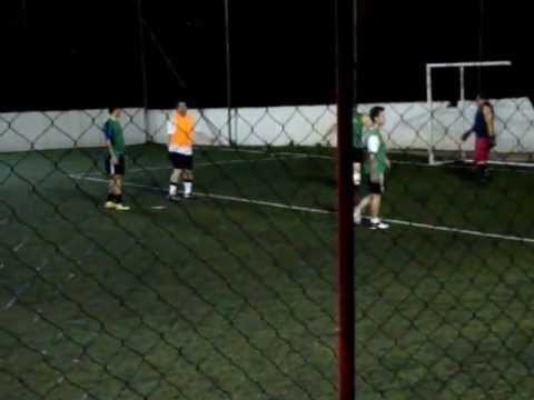 GOL DO VALDIVIA NO ANGULO