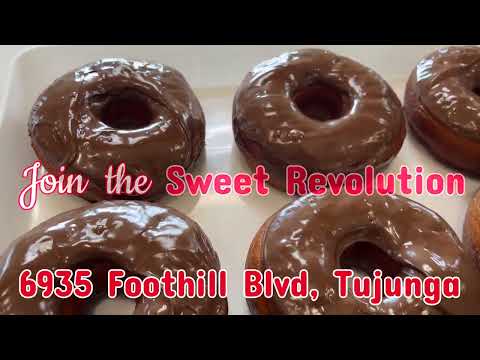 Taste the Sweet Symphony at Arnie's Bakery & Cafe!