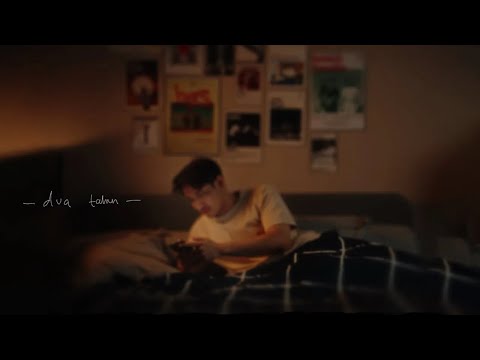 Luthfi Aulia - dua tahun (Official Lyric Video)