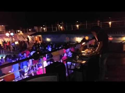 Bollywood music jamming by Dj Yaman