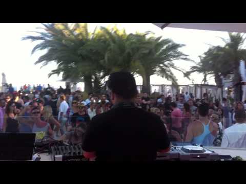 ANDRE BUTANO @ LUCIANO & FRIENDS @ DESTINO PACHA IBIZA