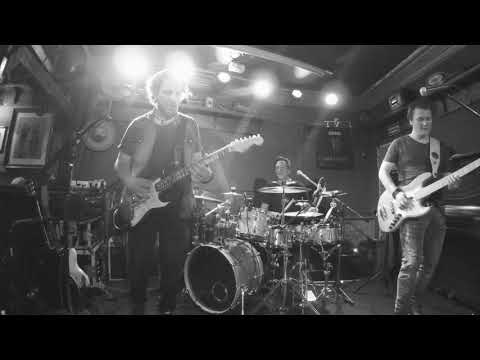 PURPLE ROAD - Blues Trio - live 2021 at Pogs (Moenchengladbach, Germany) (After midnight)