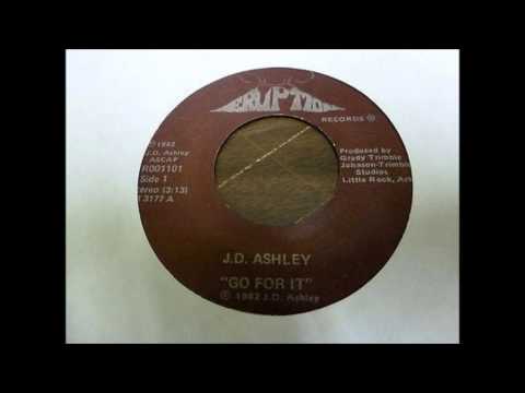 J D ASHLEY - go for it 1982   45T