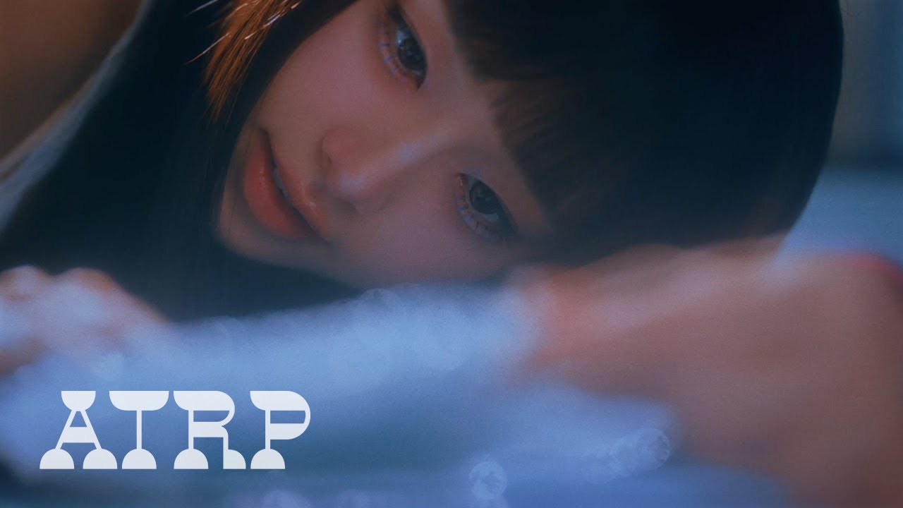 CHUU (츄) - XO, My Cyberlove