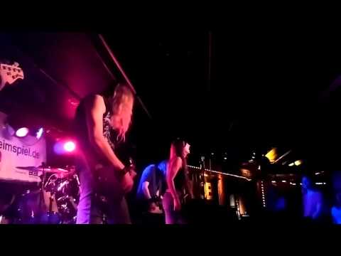 Kamatosa - Supersonic Death Machine (live)