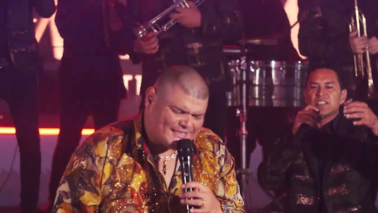 PRESTEN ATENCIÓN  / El León y su Gente ( live Studio)