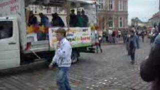 preview picture of video 'karnevalsumzug in Barth 2008.flv'