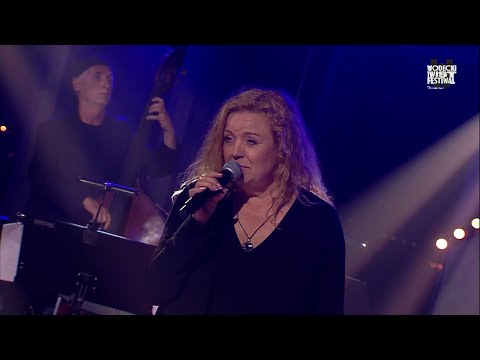 Wodecki Twist '21 "Dialogi" online - Hanna Banaszak "Nauczmy się żyć obok siebie"