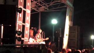 Beneath the Southern Cross - Patti Smith - Live at the Santa Monica Pier 9/3/09