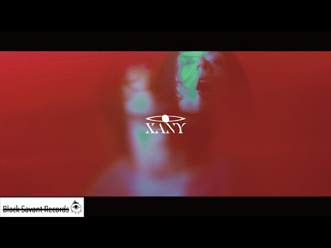 XANY - Smokey room (Official Music Video)