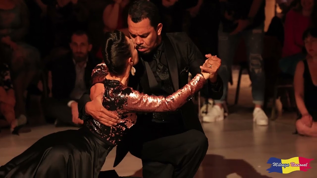 Video thumbnail for Mirella & Carlos Santos David/'EL Adios'