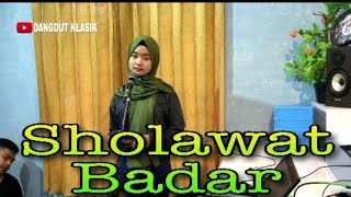 Download lagu Sholawat Badar Revita Ayu latihan mp3