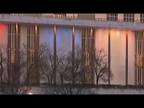 Judge orders President Trump's name removed from Kennedy Center
