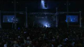 The XX - Intro (Live at Glastonbury 26-6-2010)