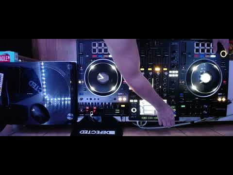 House Music Mix OscarRisan Matinee Group,Space Barcelona, Café Olé, L'atlantida, La Madame, Souvenir