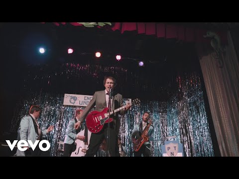 Pinguini Tattici Nucleari - Ringo Starr (Official Video - Sanremo 2020)