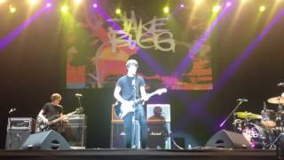 Jake Bugg - Me and You / There's a Beast and We All Feed It (Live @ Festival Live Out)