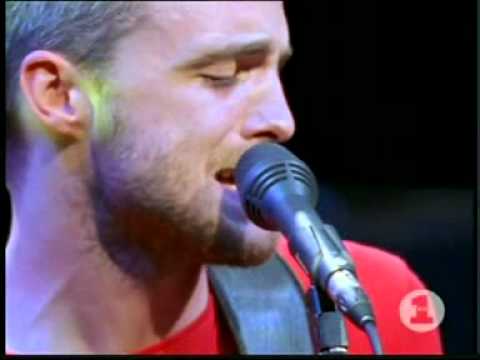 Travis - Hit Me Baby One More Time (Live)
