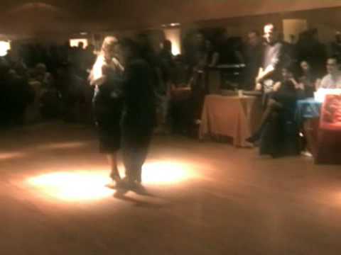  Sergio Natario  and  Alejandra Arruè  are  dancing  to  the  tango  "  El Puntazo  "