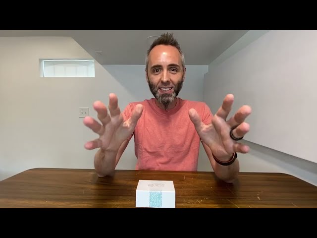 Best Anti-Aging Facelift Cream Review: Unveil a Youthful Glow - close-up view