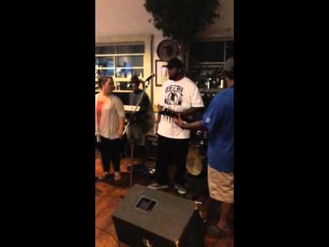 Smokin Session / Naughty Girl (Fiji) covers by Ekky feat. R