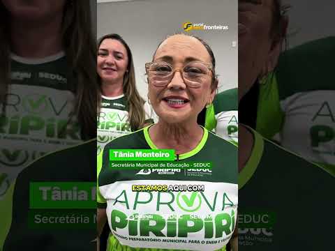Secretaria de Educação de Piripiri entrega fardamentos do cursinho Aprova Piripiri.