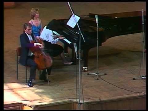 Martti Rousi plays at the Tchaikovsky competition 1986 (cello) 2nd part