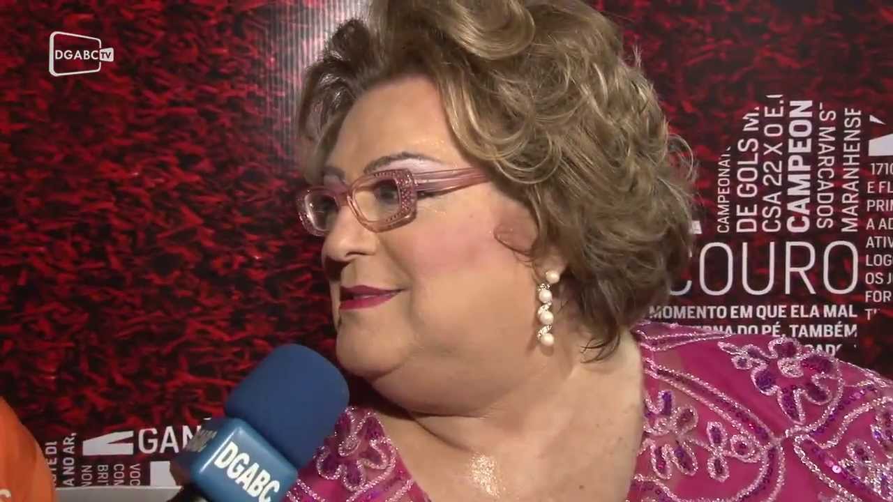 Do que será que Mamma Bruschetta irá desfilar no Carnaval?; veja vídeo