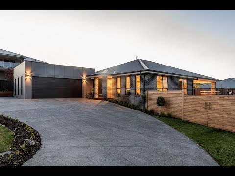 *SOLD*  Jo and Tom Present - 28 Tamar Rise, Riverside