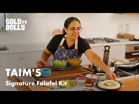 Watch the "Queen of Falafel" Prepare Her Iconic Falafel Pita