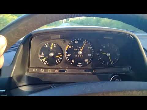 Mercedes Benz 240D Automatic 0-100km/h