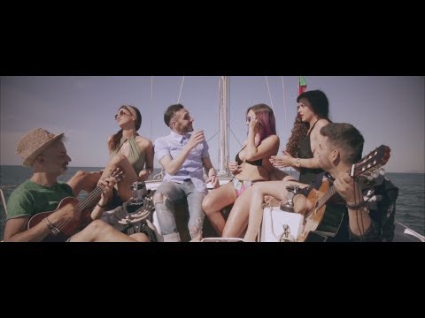 Demarco Flamenco Feat. Maki - La isla del amor (Videoclip Oficial)