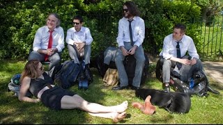 The Coal Porters - Barefoot on the Courthouse Lawn (live)