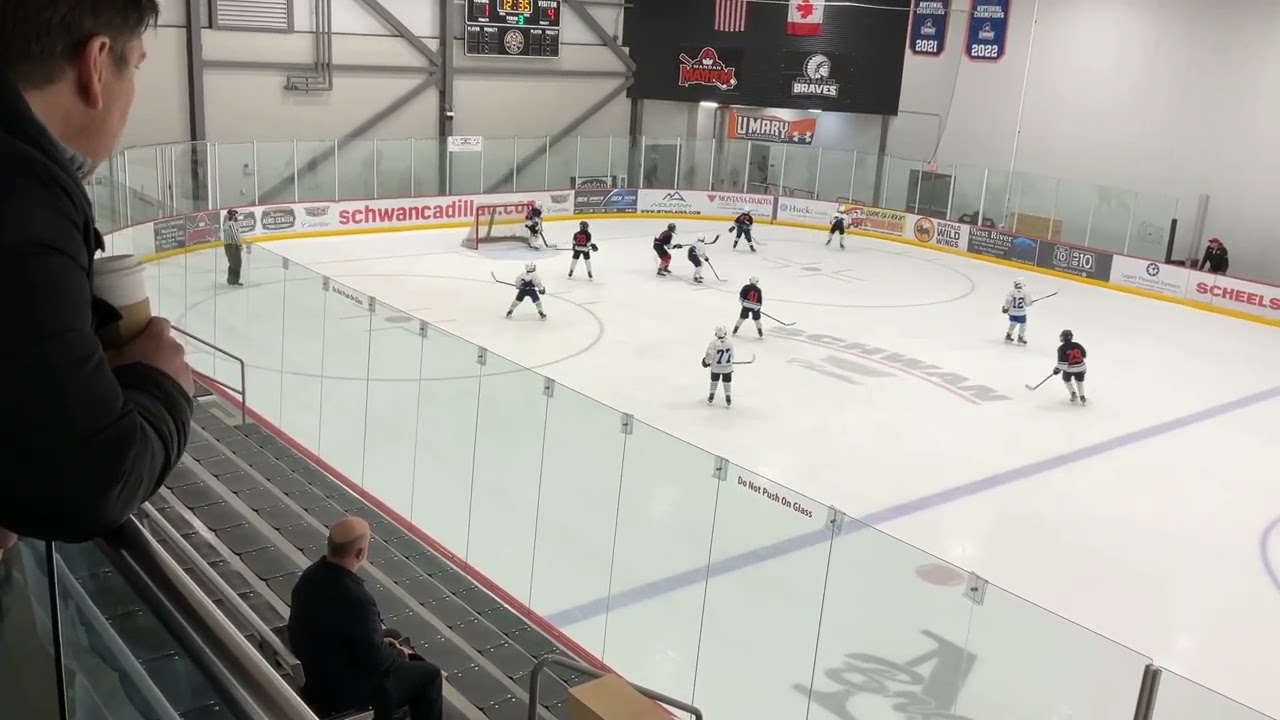 Game 2 (Bismarck): Theo scores rebound from Krew