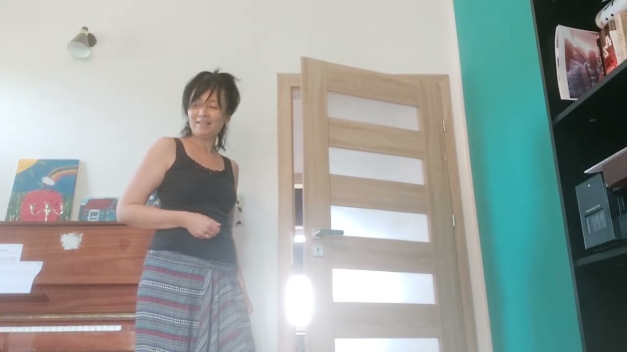 Tosa inu- nauka zamykania drzwi.