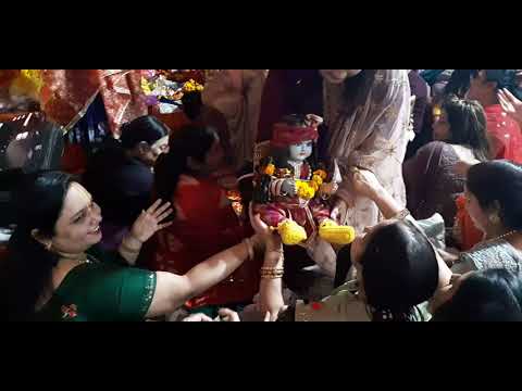 hamare do hi rishtey dar ,seth hamare banke bihari , Singer - Anita & Party