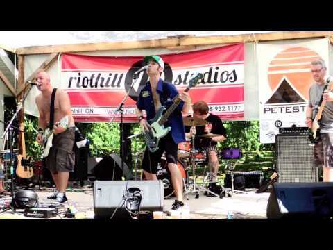 King and Academy - The 77s (Live @ Petestock 2013)